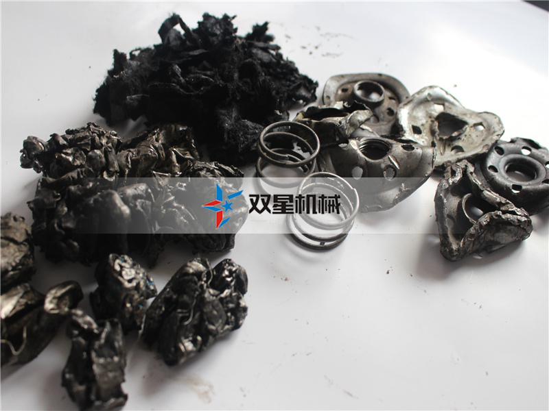 機油濾芯粉碎機設(shè)備多少錢？一套設(shè)備有多少錢？